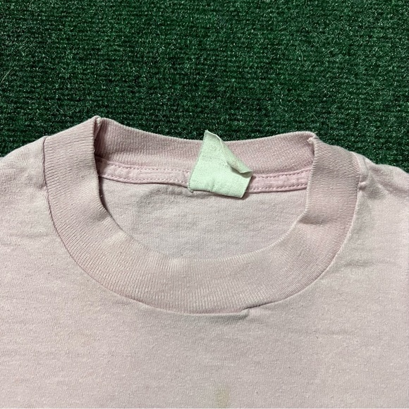 Vintage 80s John Lennon Band Music Cat Napping Pink T Shirt Size M 19X26 - Picture 11 of 13